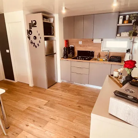 キャンプ場 Pearl Of The Biograd ビオグラード・ナ・モル