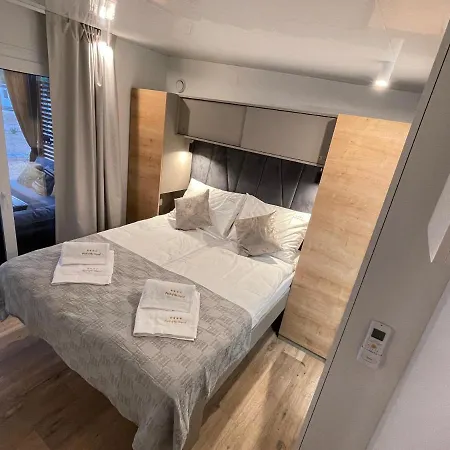 キャンプ場 Pearl Of The Biograd