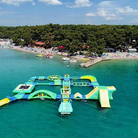 Pearl Of The Biograd بيوغْغاد نا موغو