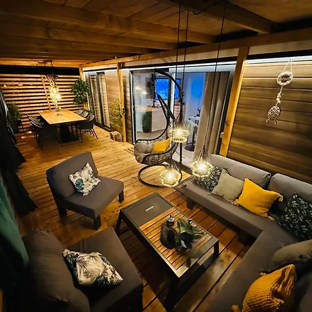 Pearl Of The Biograd