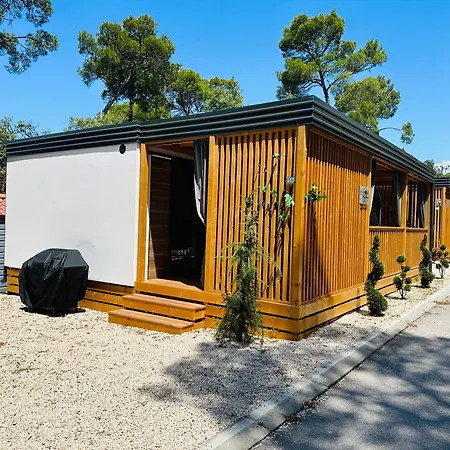 Pearl Of The Biograd مكان تخييم 4*