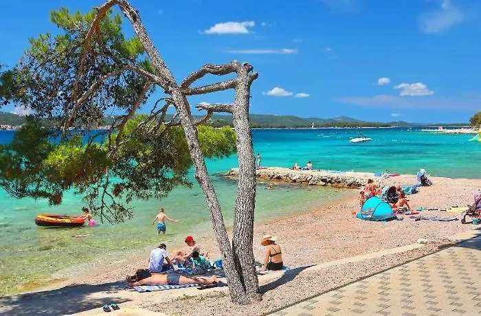 Кемпинг Pearl Of The Biograd 4*