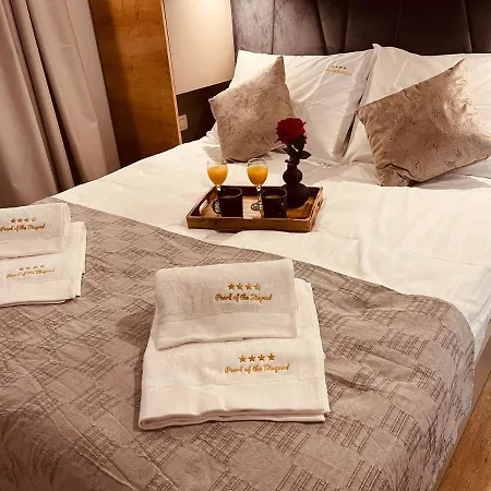 Pearl Of The Biograd Campsite