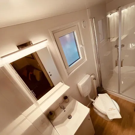 Kemp Pearl Of The Biograd